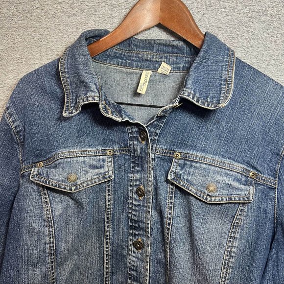 St John Bay Jean Jacket Women 1X Blue Pockets Denim Button Up Long Sleeve - Picture 2 of 15